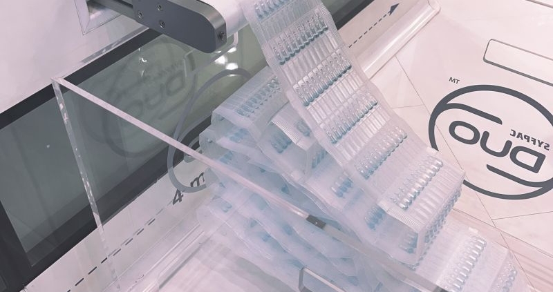 Blow fill seal machine